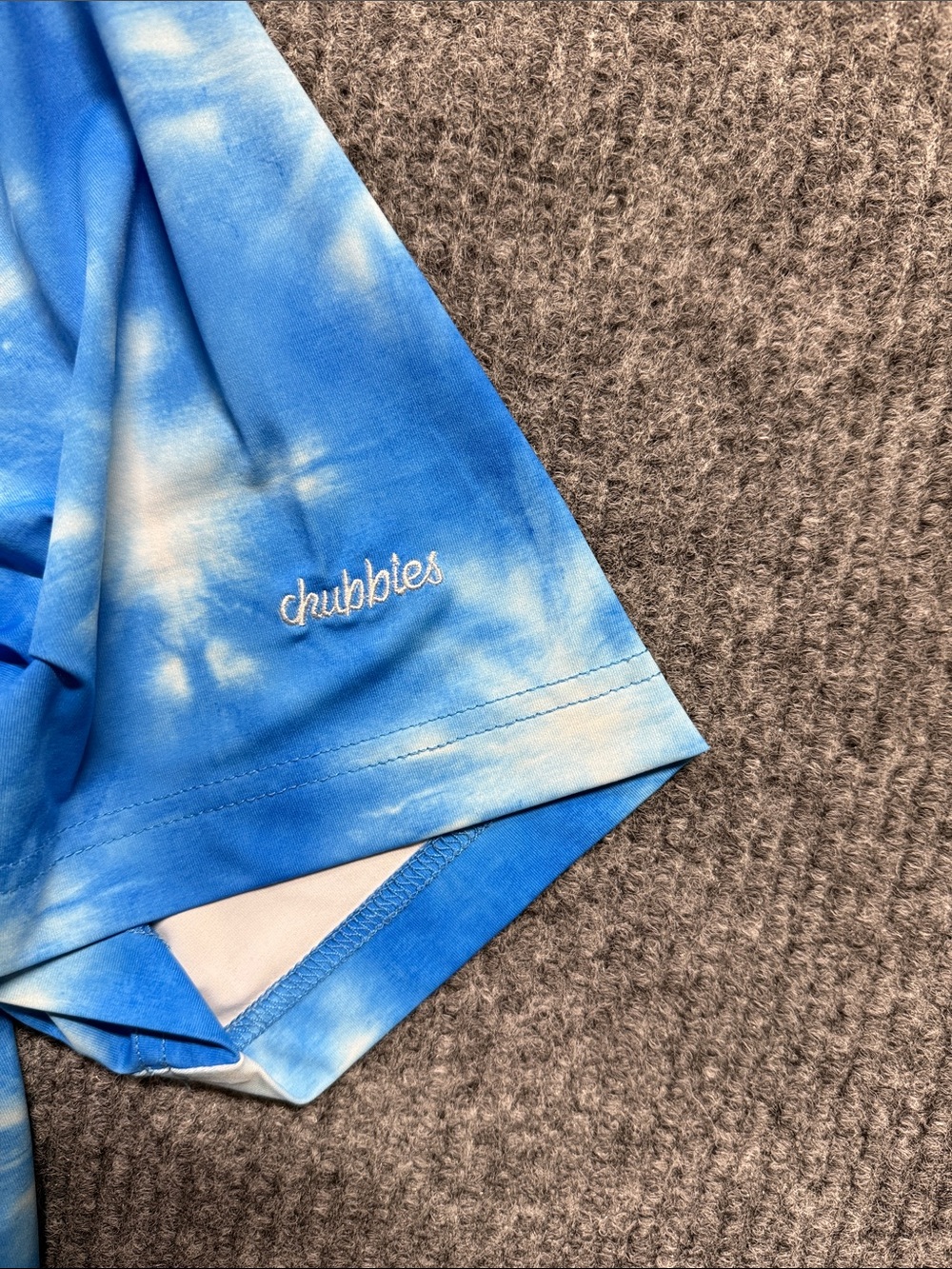 chubbies Blue and White Tie-Dye Performance Golf Polo Shirt Large - Picture 4 of 7